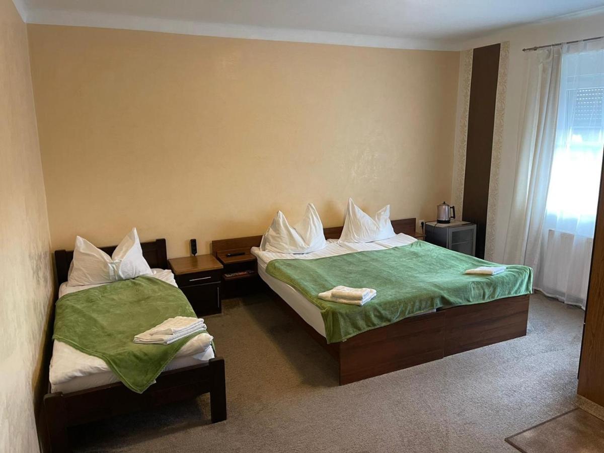 451 Rooms Graz Eksteriør bilde